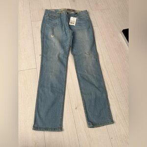 New Bleulab fitted boyfriend reversible jeans
blue and retro floral